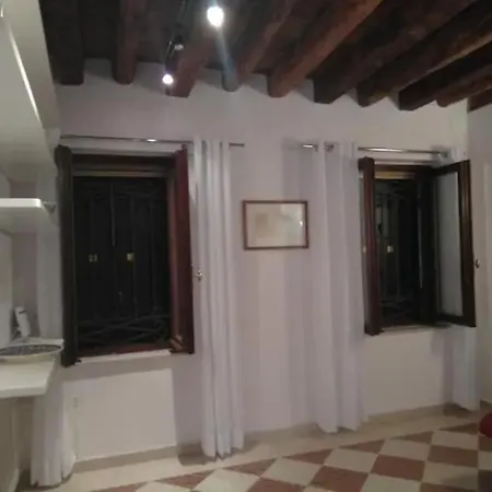 A Due Passi Dall'antico Ghetto, Sestiere Di Cannaregio * Venedig