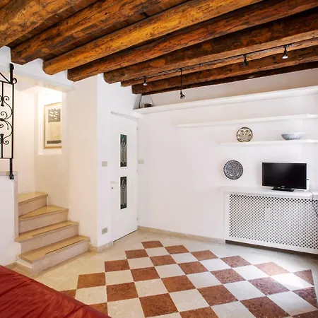 A Due Passi Dall'antico Ghetto, Sestiere Di Cannaregio Lejlighed