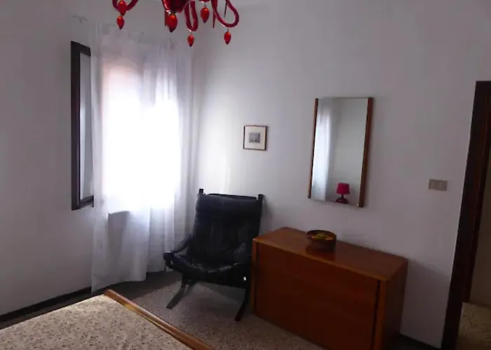 A Due Passi Dall'antico Ghetto, Sestiere Di Cannaregio شقة